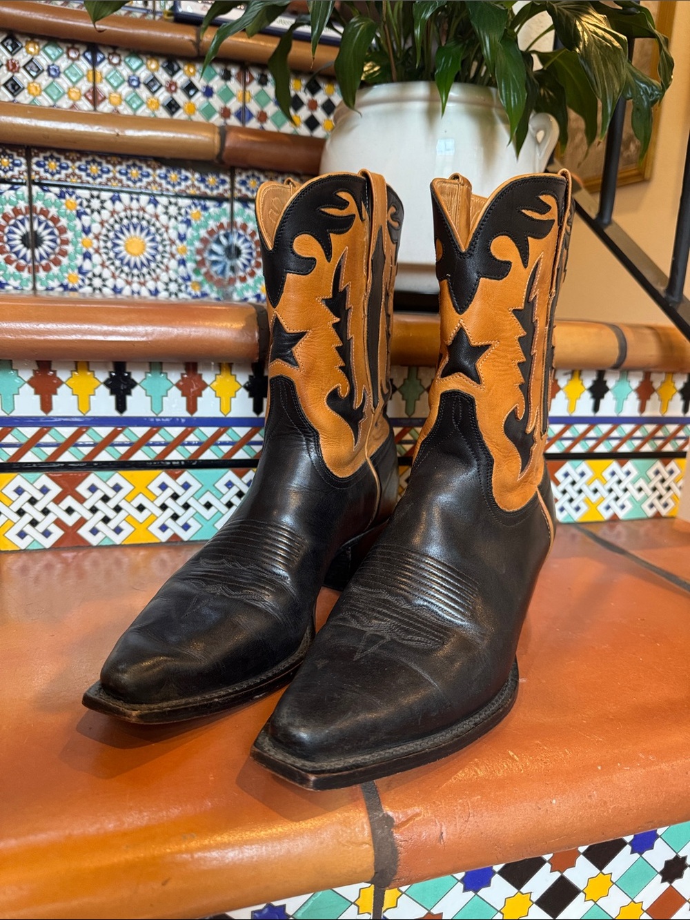 Men's Black & Tan Western Cowboy Boots